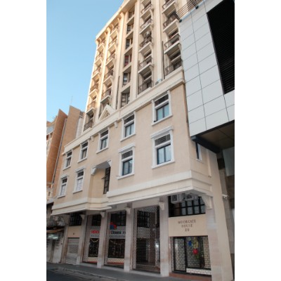 Moorgate House offers commercial and office space for businesses and governmental offices needing to be close to the Government House and the banking capital of Mauritius.